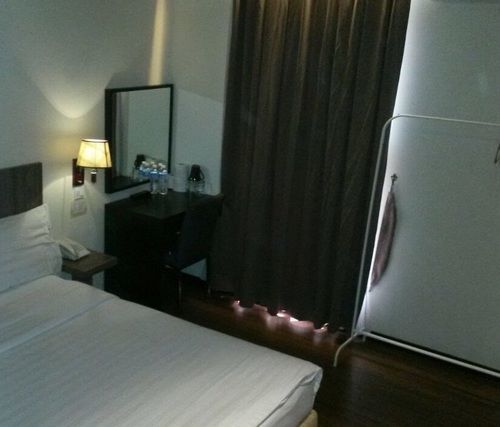 9 Square Hotel - Банги Екстериор снимка